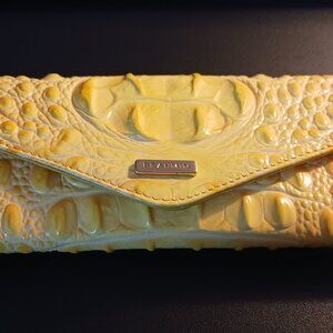 BRAHMIN YELLOW LEATHER WALLET / LIKE NEW / GORGEOUS